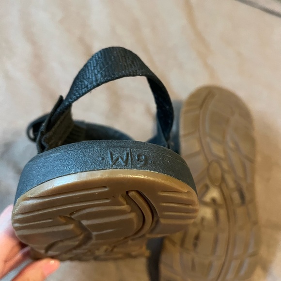 Women’s Z2 Chaco Sandals - Picture 2 of 3